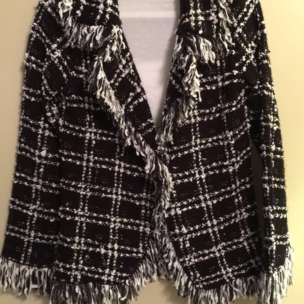 Black and white plaid ‘jacket’ from Argentina.
